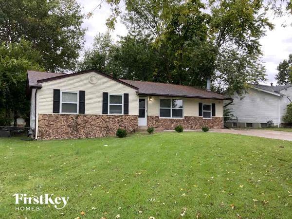 Primary Photo - 20 Sungrove Dr