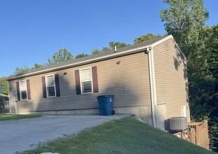 Building Photo - 191 Woodbridge Estates Dr