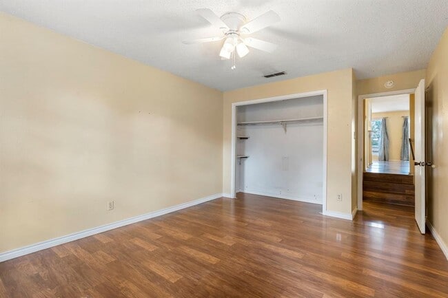 Building Photo - 88 Shady Bluff Dr