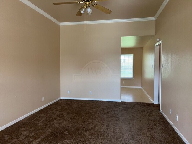 Foto del edificio - 1805 Windward Dr