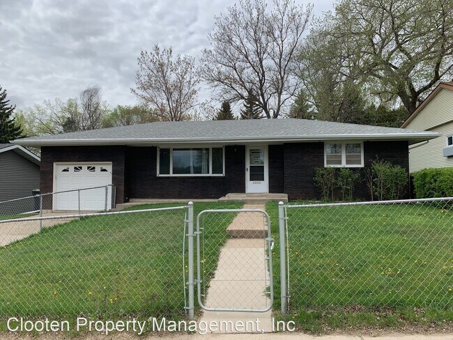Foto del edificio - 4 br, 2 bath House - 1505 Sunset Dr.