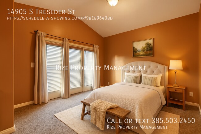 Building Photo - 14905 Treseder St