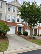 Building Photo - 1028 Thornborough Dr