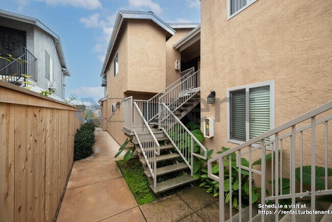 Foto del edificio - 4244 Cherokee Ave