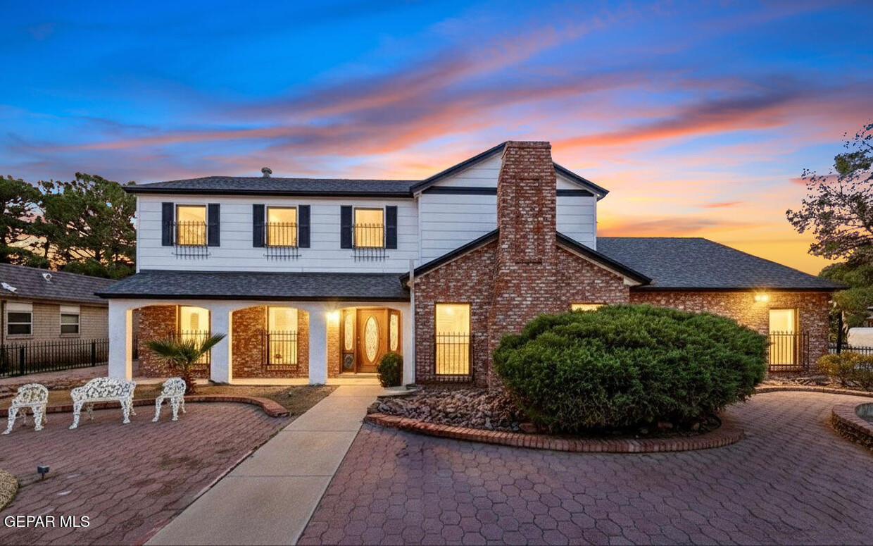 Foto principal - 2153 Trawood Dr