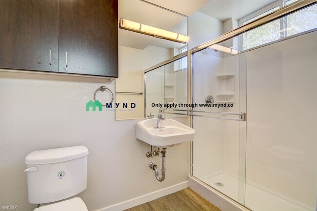 Building Photo - 2 br, 2 bath  - 519 T St Unit 201 201