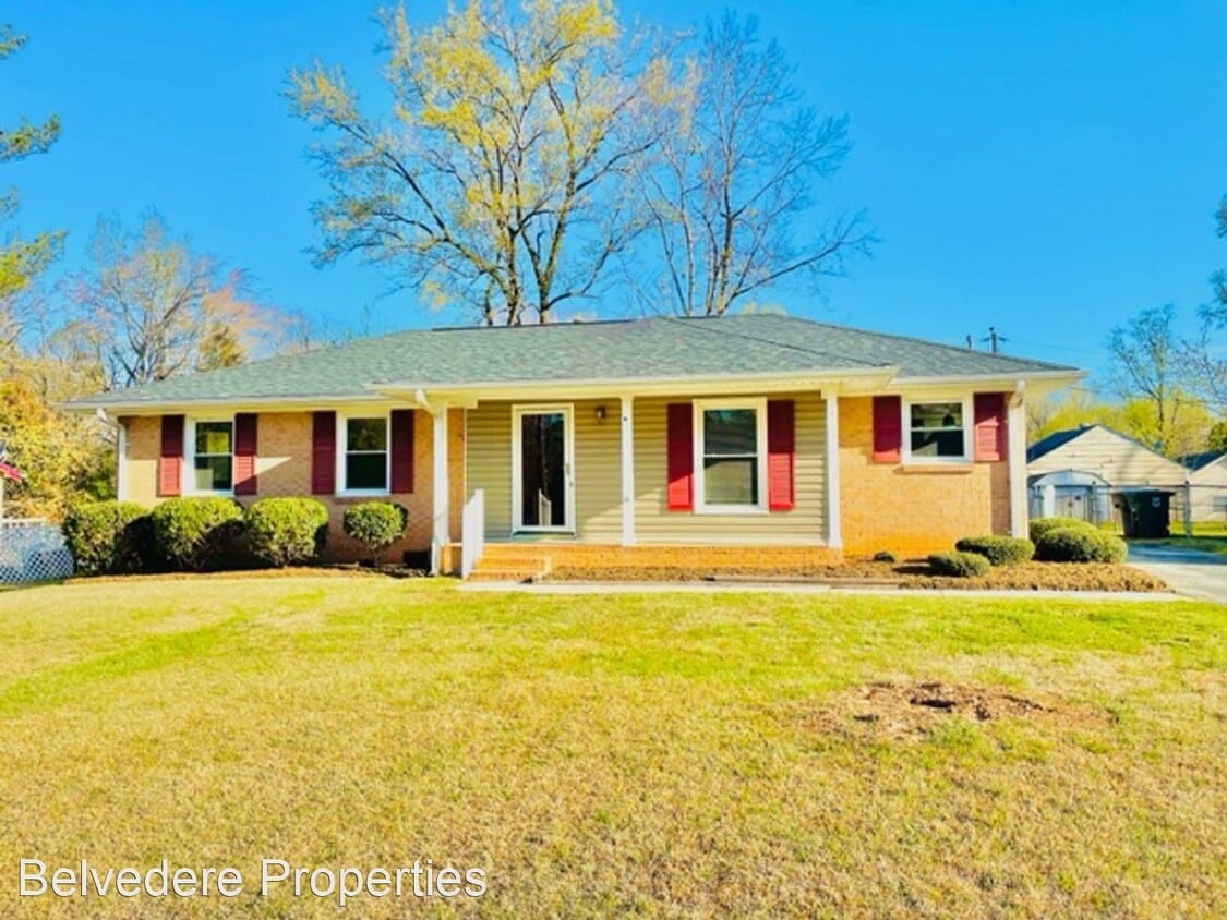 3 br, 1.5 bath House 2404 Laramie Dr House Rental in Greensboro, NC