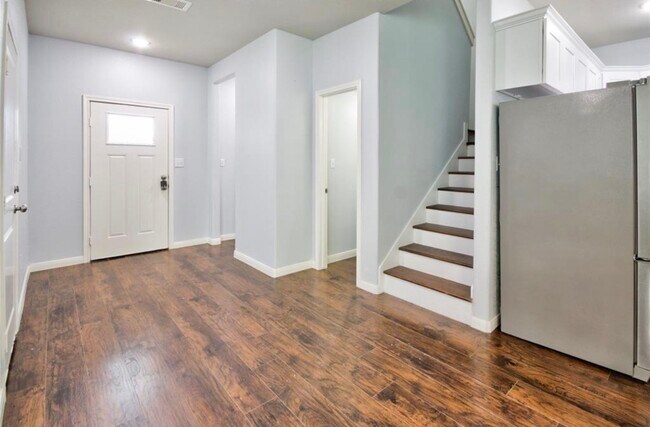 Foto del edificio - 3510 Oleander Ave