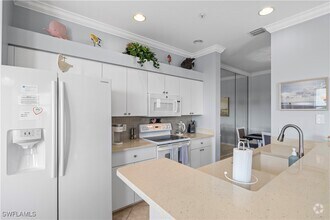 Building Photo - 3800 Sawgrass Way