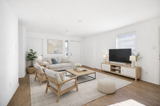 Foto del edificio - 19642 Rupetti Dr