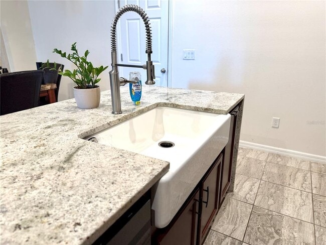 Foto del edificio - 1750 Bright Sky Dr