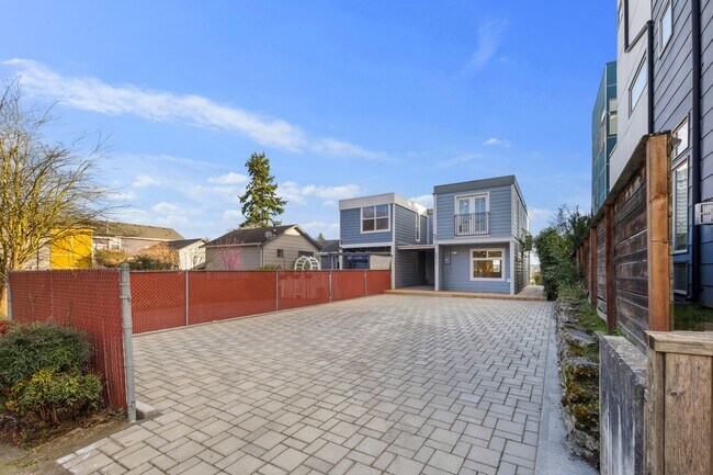 Foto del edificio - 2411 S Norman St