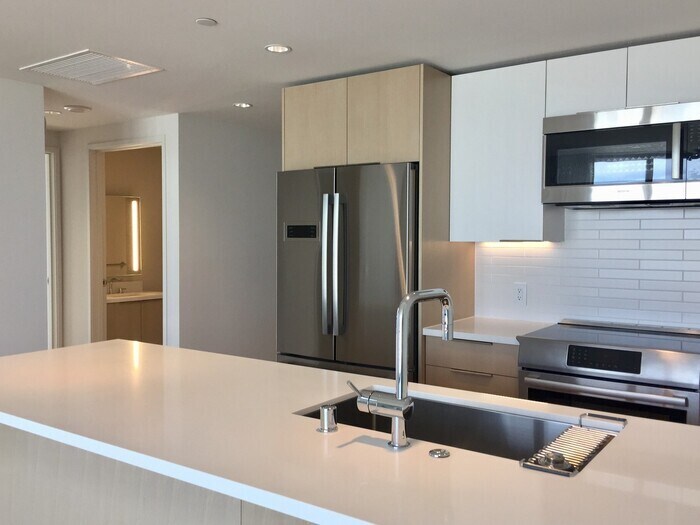 Foto principal - Kakaako: Ae'o - 2 Bed, 2 Bath Condo with 1...