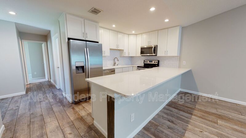 Primary Photo - 133 Las Palmas Ln