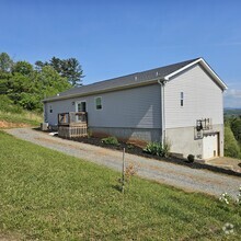Building Photo - 99 Ivy Overlook Rd