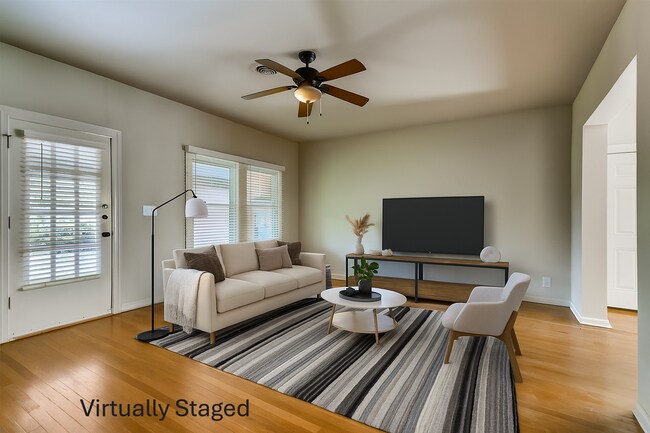 Foto del edificio - Minutes From Woodlawn Lake - 4 miles from ...
