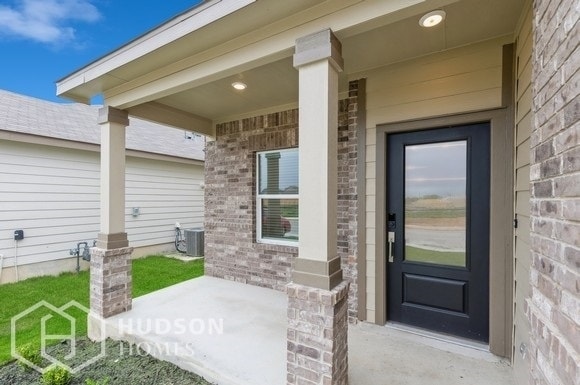 Foto del edificio - NEW CONSTRUCTION! 1256 Treehouse Ln, New B...
