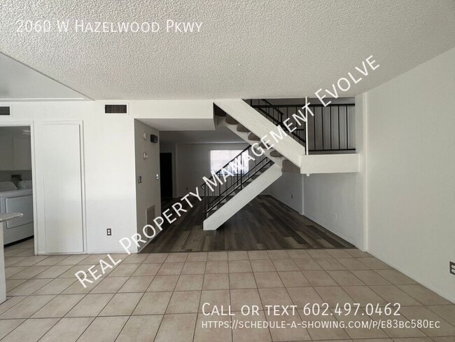 Building Photo - 2060 W Hazelwood Pkwy
