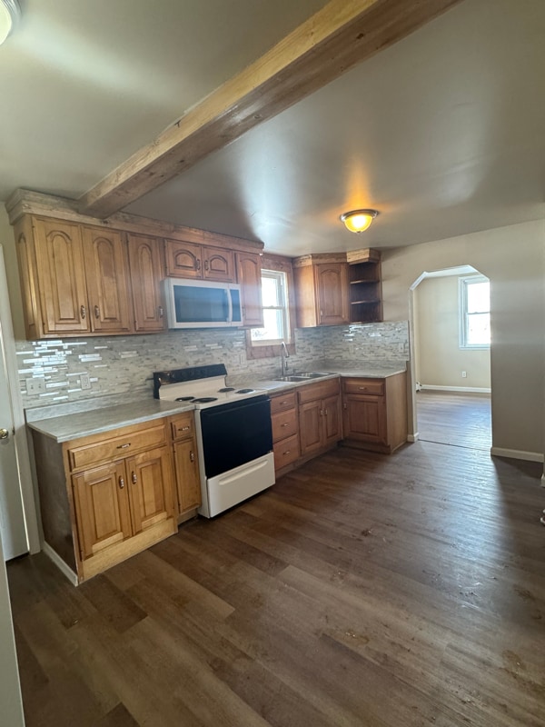 Building Photo - 517 Genet St