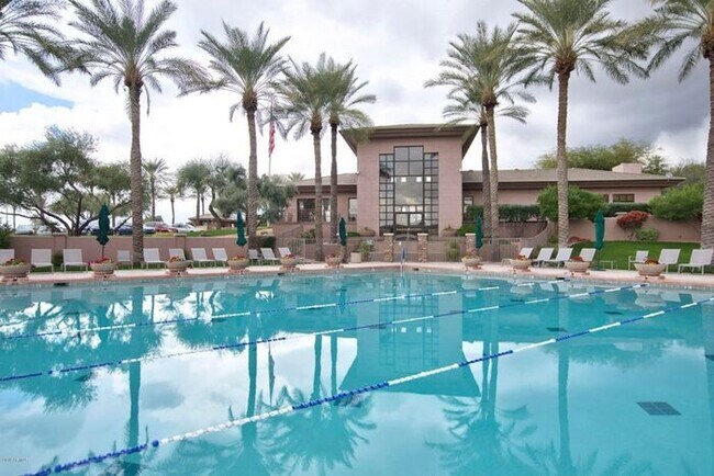Foto del edificio - Furnished in Stonegate!