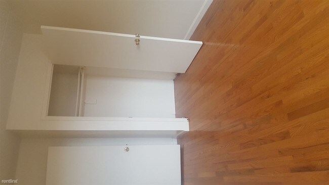 Foto del edificio - 2731 12th St