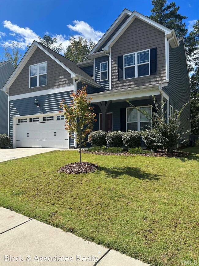 Building Photo - 4 br, 2.5 bath House - 1425 Haltwhistle St...
