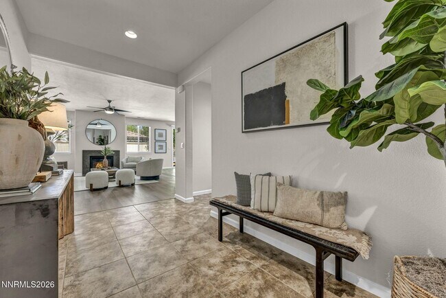 Foto del edificio - 10740 Cedar Rock Dr