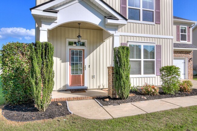 Foto del edificio - 4 Bedroom House in Groveotwn