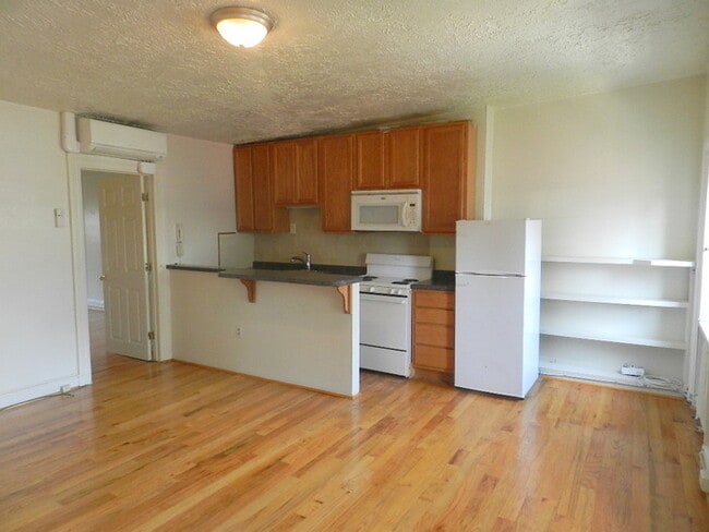 Building Photo - 401 S 16th St