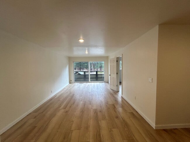 Foto del edificio - 3123 Harrison Ave