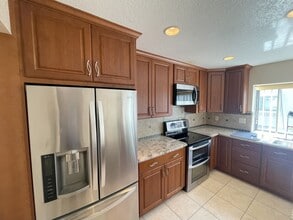 Building Photo - 16 Starshine