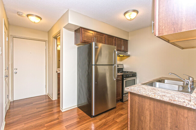 Standard Studio - Kitchen - Cedar Valley Apartments