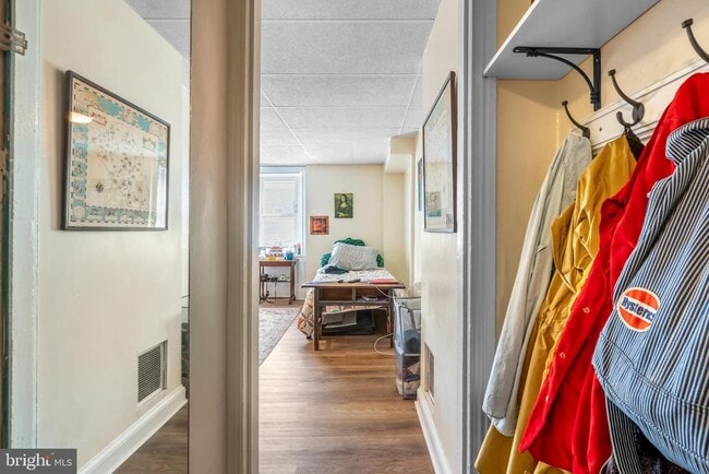 Foto del edificio - 711 Corinthian Ave