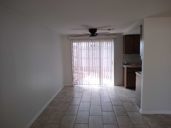 Building Photo - 6906 Julia Ct, New Port