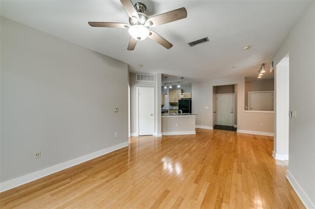 Foto del edificio - 4414 Cedar Springs Rd