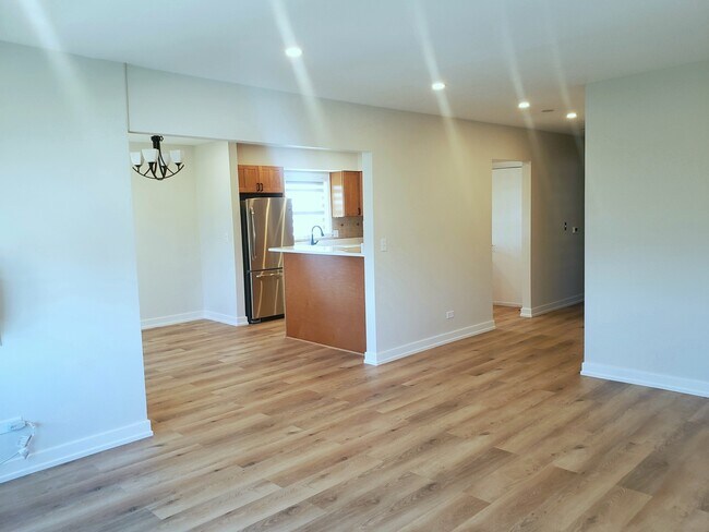 Building Photo - 564 Ida Ct