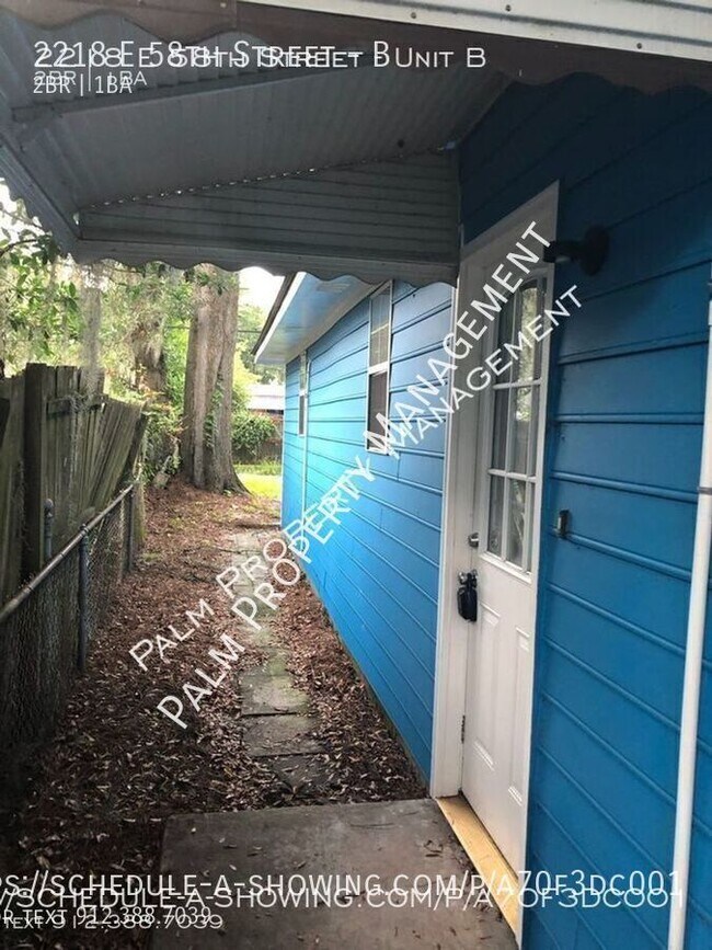 Foto del edificio - 2218 E 58th St