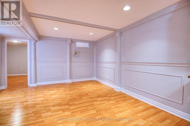 Building Photo - 7299 Sandhurst Dr