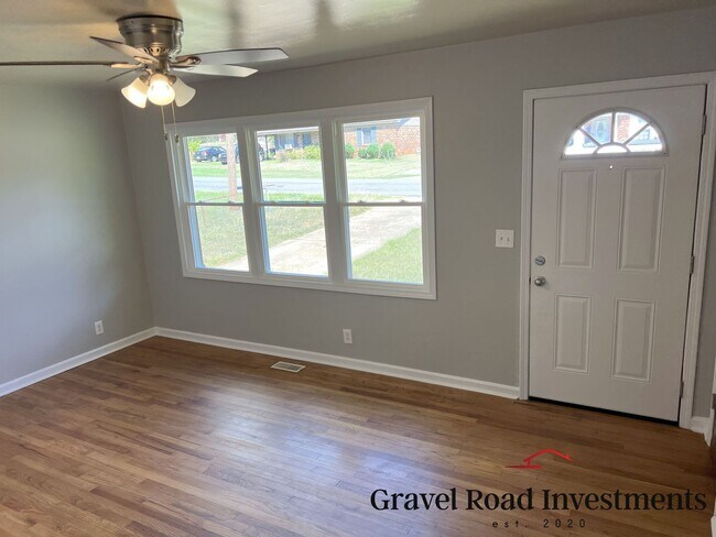 Building Photo - Single Family Home for Rent