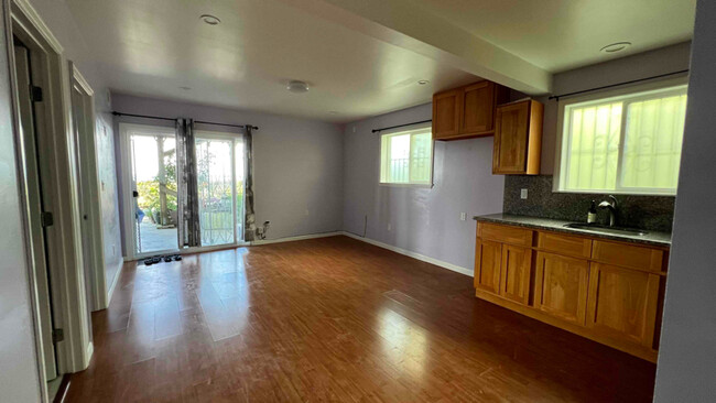 Building Photo - 146 Alta Vista Way