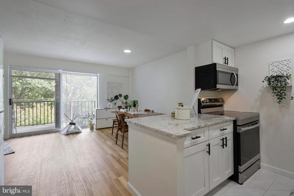 Primary Photo - 1300 Army Navy Dr