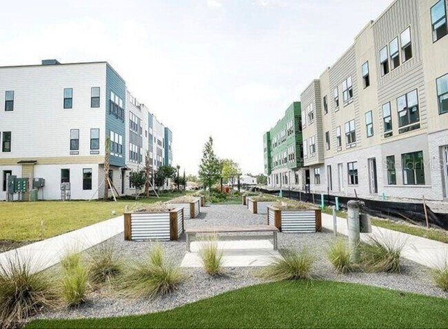 Foto del edificio - 2353 Brix St