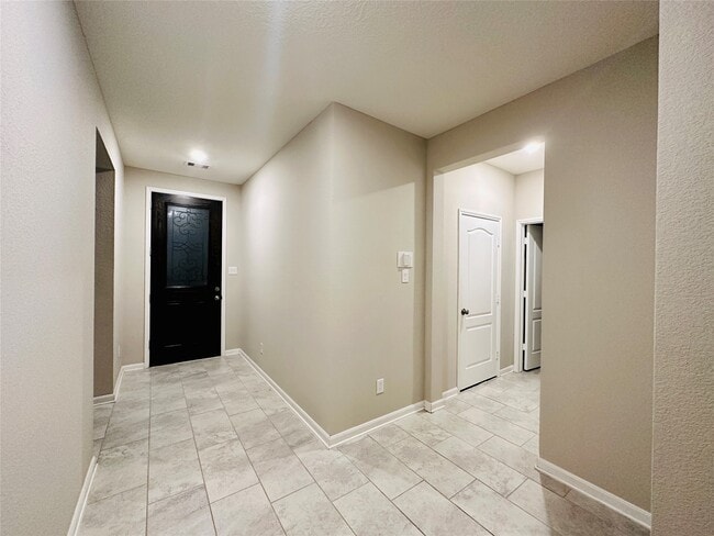 Building Photo - 22514 Williams Oak Ln