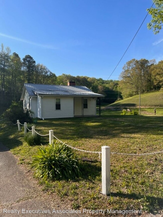 Building Photo - 2 br, 1 bath House - 214 Foust Hollow Rd