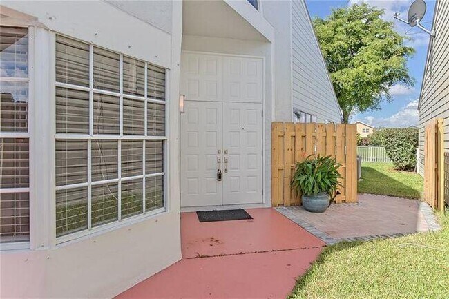 Building Photo - 8579 Dynasty Dr