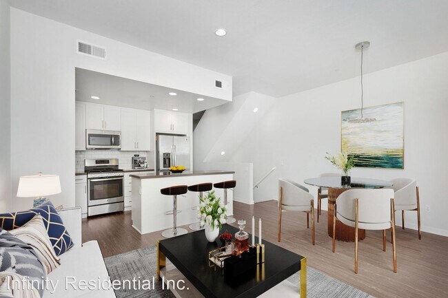 Building Photo - 4 br, 3 bath House - 1620 237th Street #6
