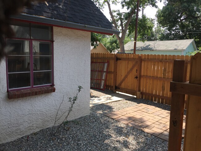 Foto del edificio - 431 N Franklin St