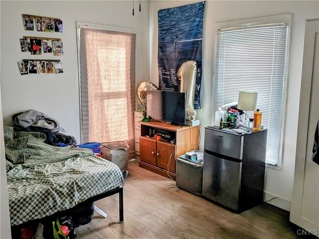 Foto del edificio - 77 Lincoln Ave