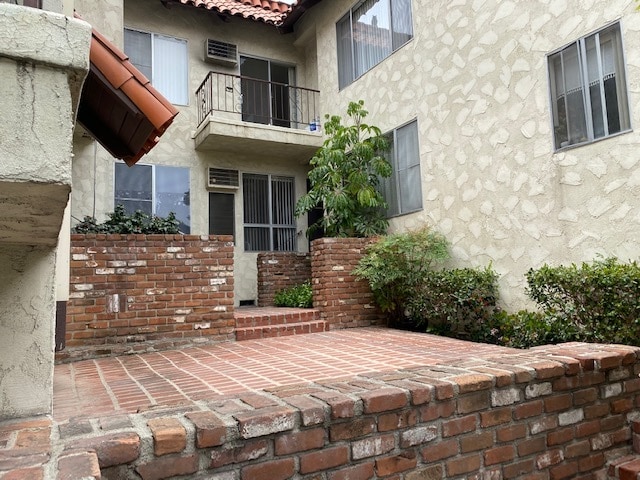Primary Photo - 10931 Rose Ave