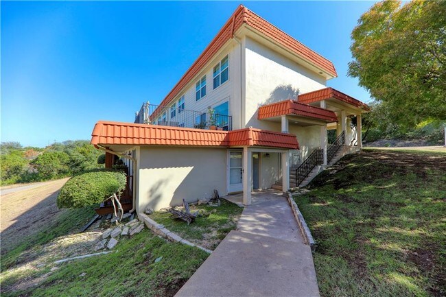 Foto del edificio - 3216 Poe Cove